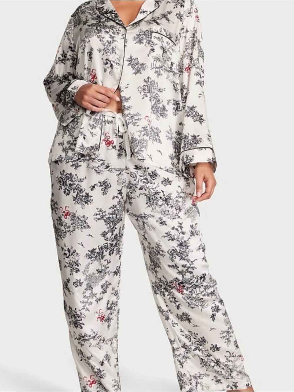 Victoria Secret limited edition valentines satin pajama set size small